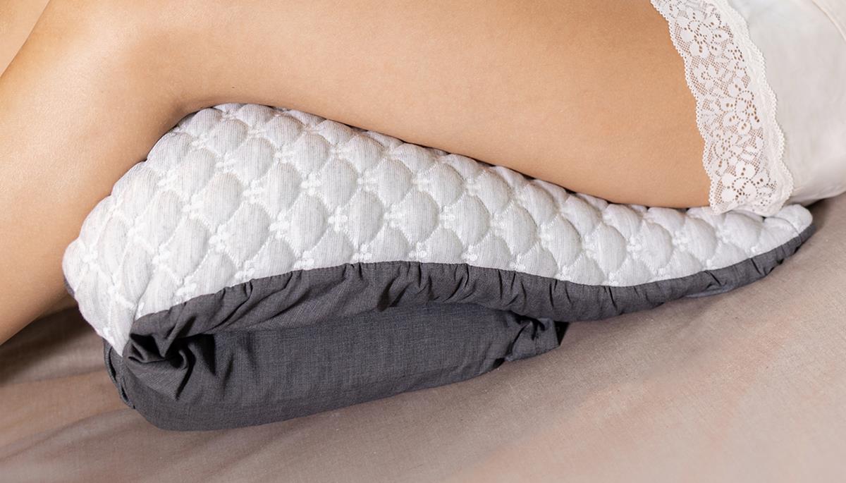 FOLDING PILLOW Olmo Giuseppe S.p.A. FOLDING PILLOW Olmo Giuseppe S.p.A.